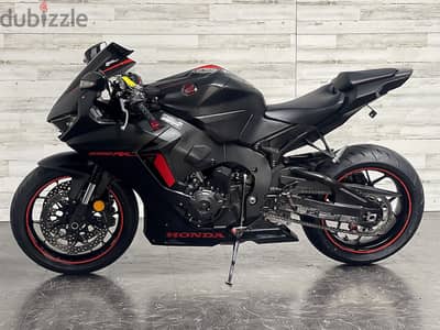 2017 Honda cbr 1000RR (+971561943867)