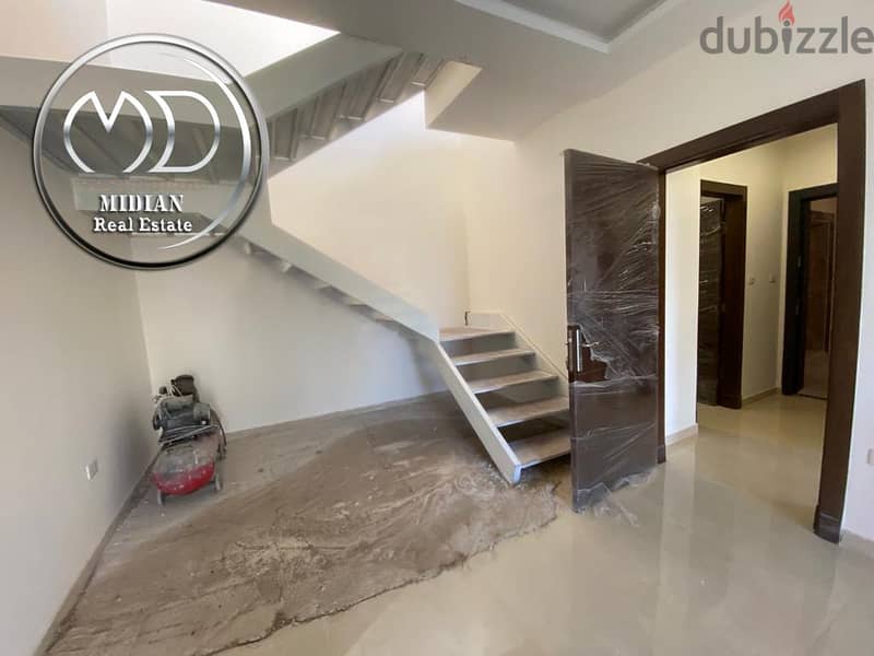شقة جديدة دوبلكس فارغة للايجار الرابية طابق اخير مع روف مساحة 240م 5