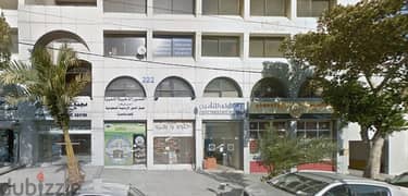 للايجار محلات تجارية -العبدلي-الشارع الرئيسي موقع حيوي جدا و بدون خلو