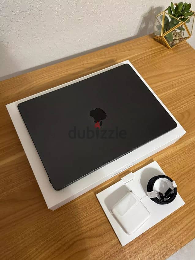 Apple MacBook Pro 14 - M3 Pro 18GB RAM 512GB SSD - Space Black 1