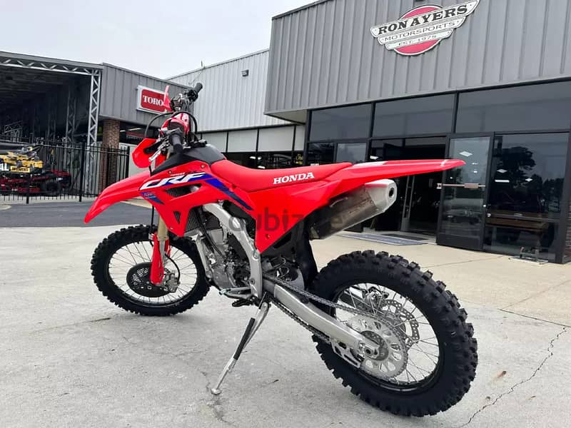 2023 Honda CRF 450 available (+971561943867) 1