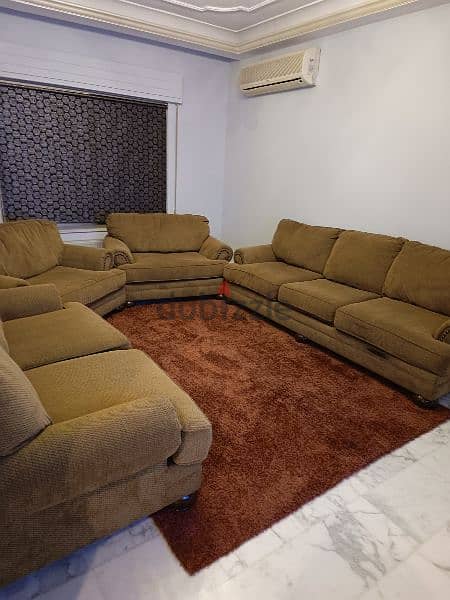 A luxurious 200 sqm furnished apartment for annual or monthly rent. 1