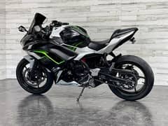 2022 Kawasaki ninja 650 (+971561943867)