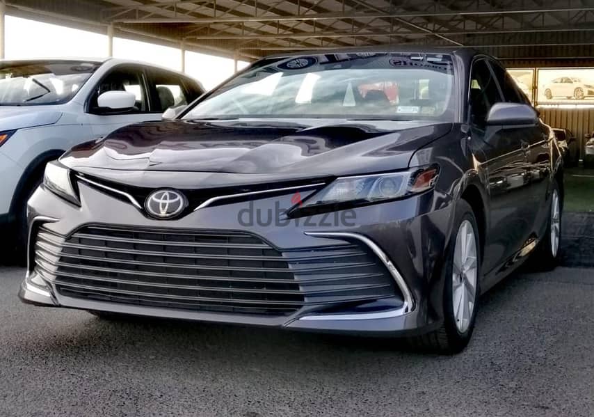 Toyota Camry 2022 LE 4