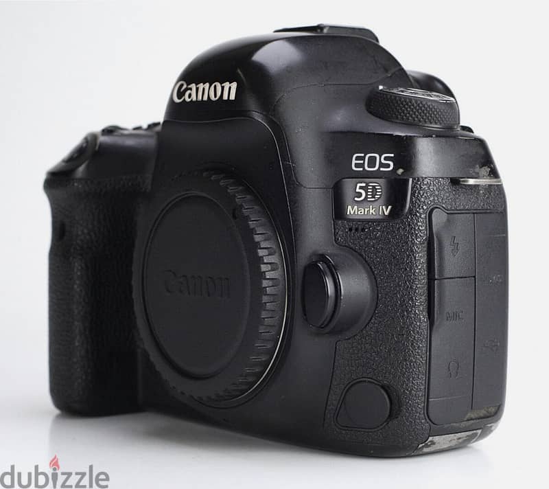 Canon EOS 5D Mark IV DSLR Camera Body Canon Battery & Canon Charger 2