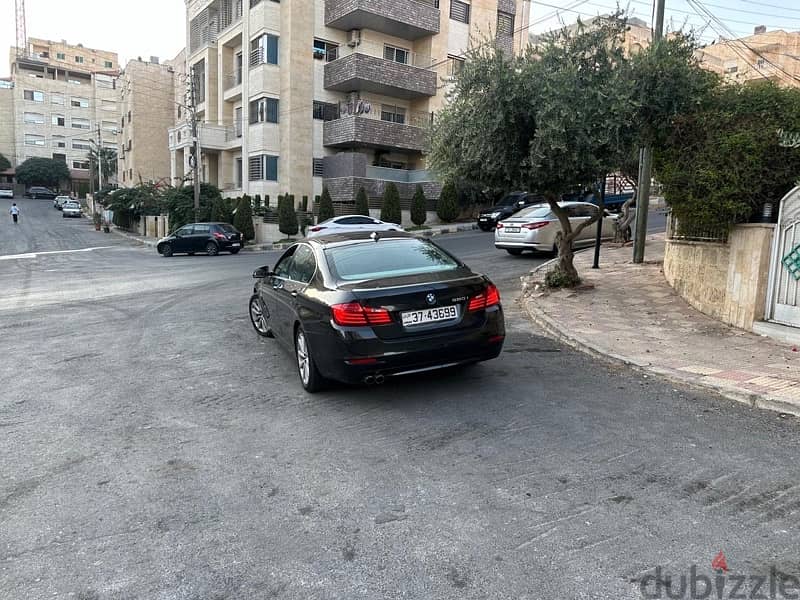 BMW 5-Series 2015 11