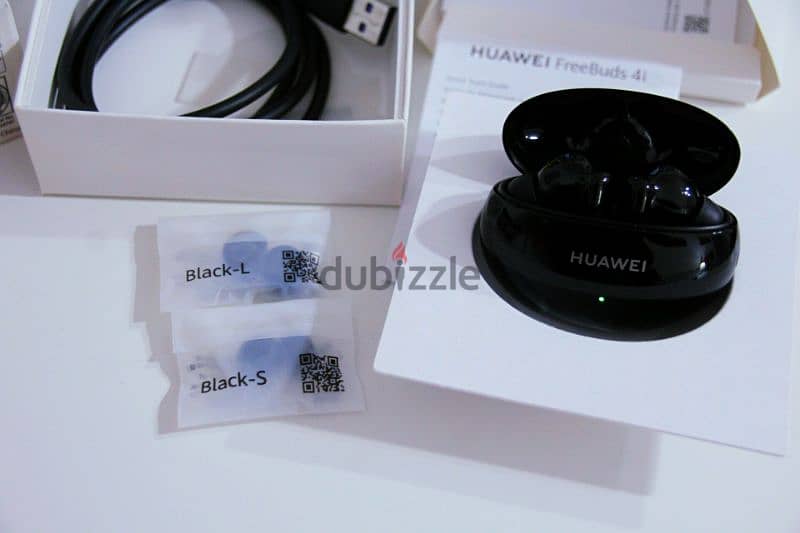 سماعات هواوي ايربود بحالة ممتاز للبيع huawei freebuds 4i for sale 7