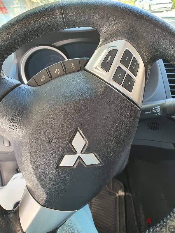 Mitsubishi Lancer 2018 3