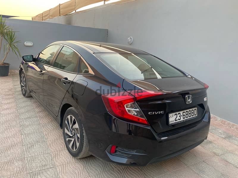 Honda Civic 2017 8