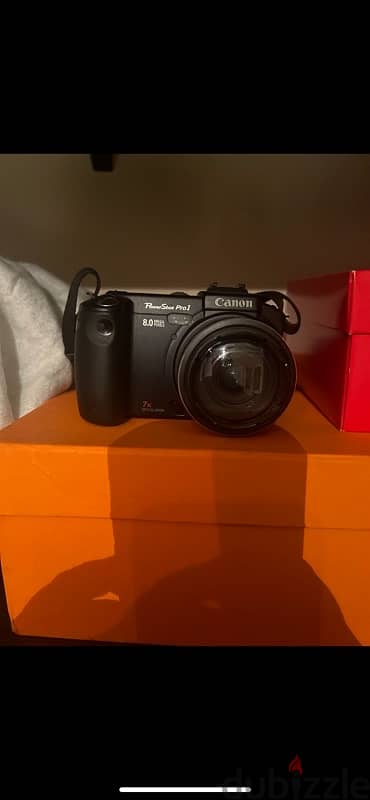 Canon PowerShot Pro1 - Camera