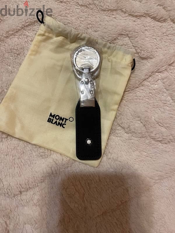 Monc Blanc Leather Keychain 1