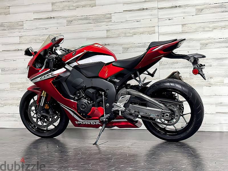 2021 Honda CBR 1000RR (+971561943867) 0