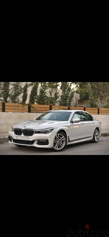 BMW 7-Series 2019 1