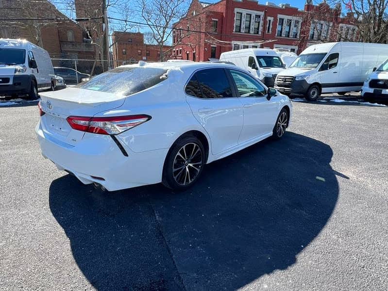 2020 Toyota Camry SE FWD (+971561943867) 0