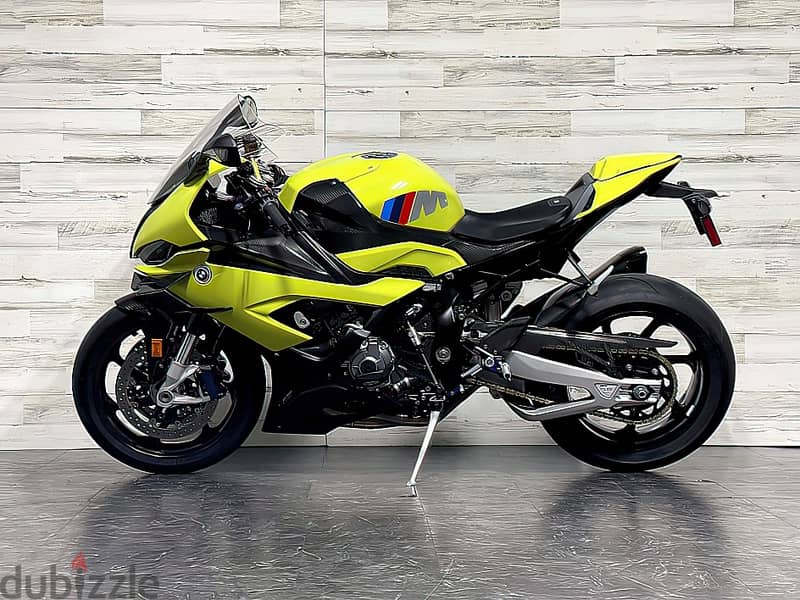 2022 BMW M1000RR (+971561943867) 3