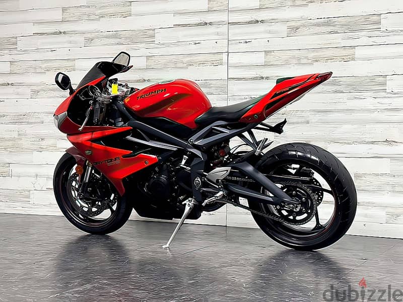 2015 Triumph Daytona 675 (+971561943867) 0