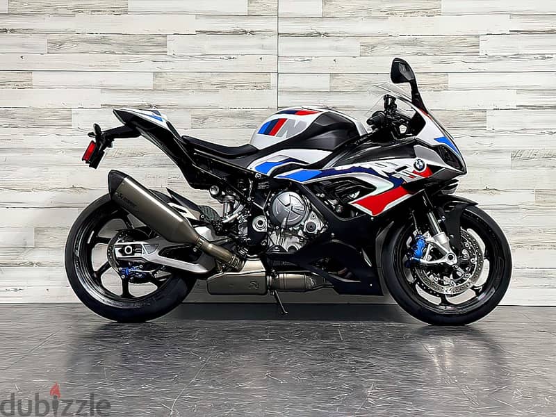 2021 BMW M1000RR (+971561943867) 2