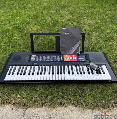 Yamaha PSR-F51 61 Key Electronic Keyboard With Manual And Mains Lead