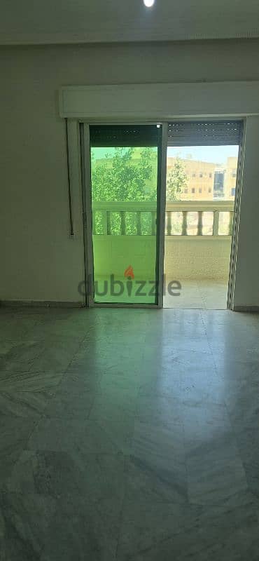 الجاردنز 12