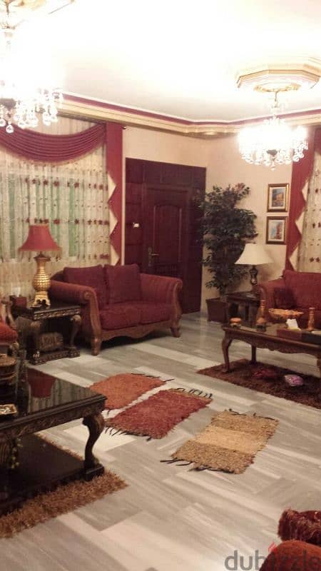 المدينه الرياضيه شقه ارضيه للبيع مساحه 213م مع تراسات 250م مكرمد 3