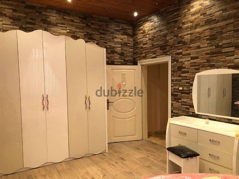 المدينه الرياضيه شقه ارضيه للبيع مساحه 213م مع تراسات 250م مكرمد 12