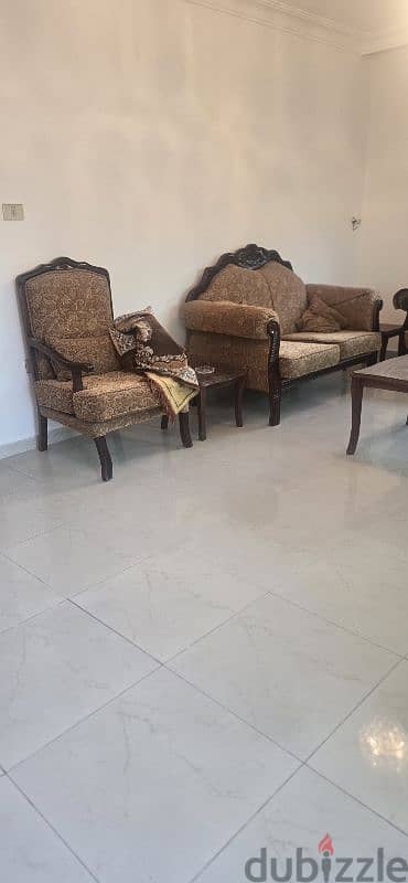 الجاردنز 19