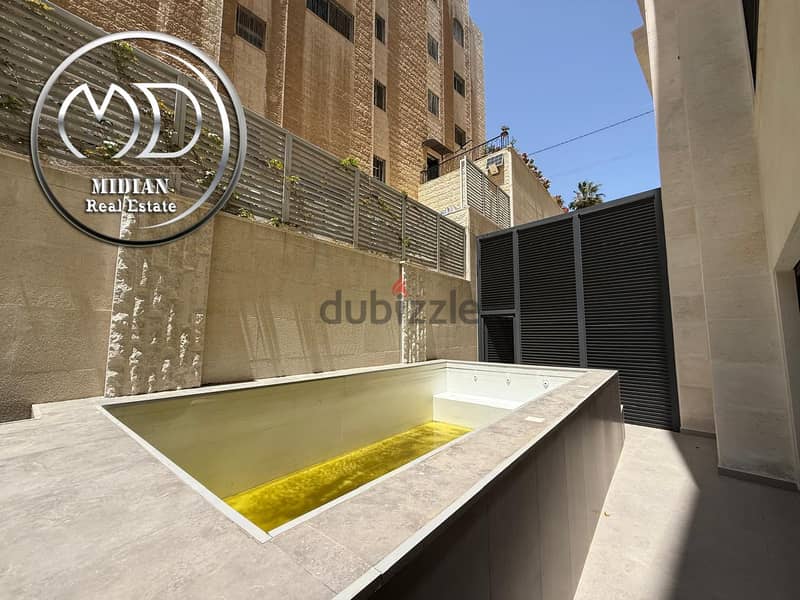 شقق شبه أرضي فارغة للايجار جبل عمان مساحات 200م مع مسبح و تراسات و حدا 11