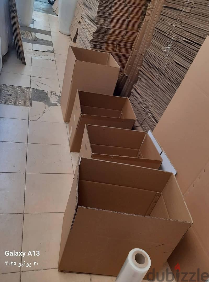 كراتين فارغه للبيع لضب زجاج المطبخ والكريستال والملابس والتحف والملفات 8