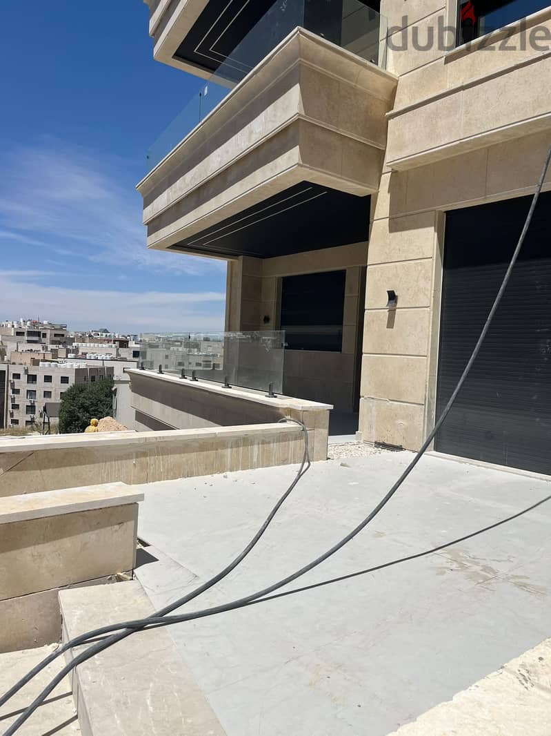 ارضية مع ترس  في ضاحية النخيل تشطيب فلل فخم من المالك 3