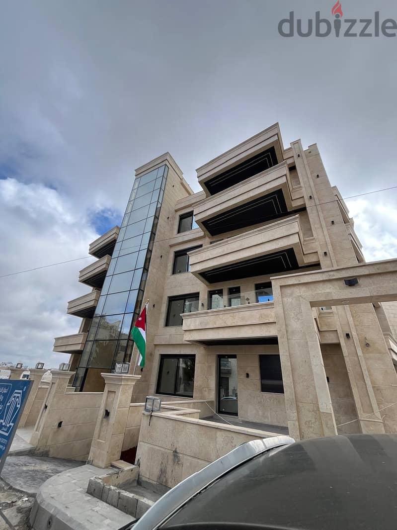 ارضية مع ترس  في ضاحية النخيل تشطيب فلل فخم من المالك 10
