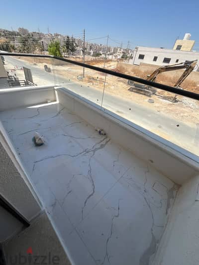 شقة مميزة بوقع مميز في البنيات