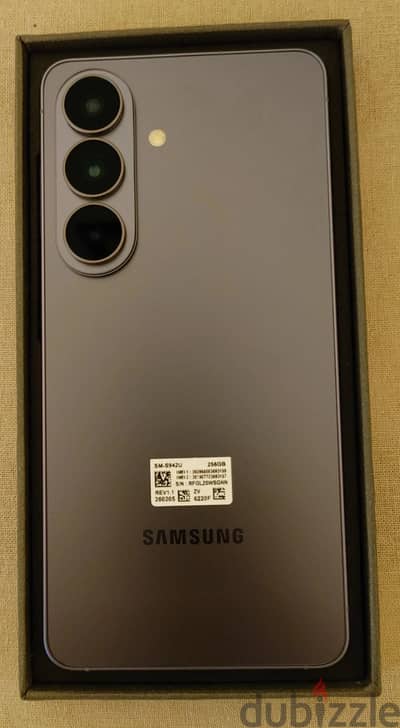 Samsung Galaxy S26 (SM-S942U)