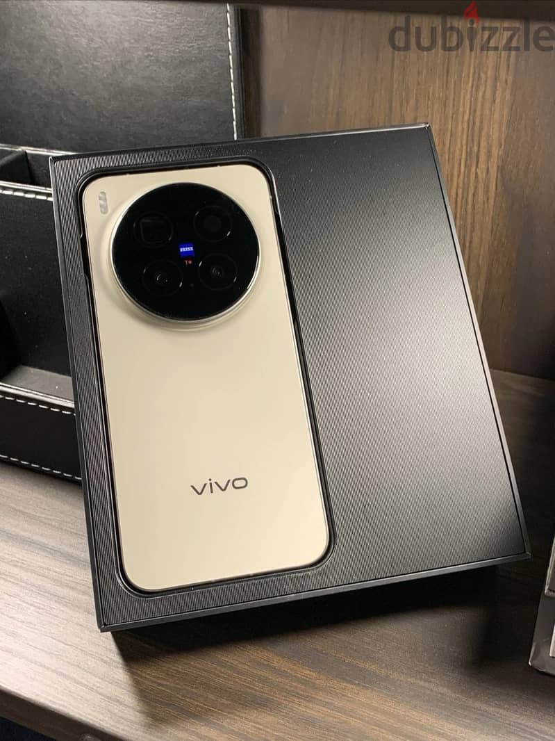 Vivo X300 Pro 5G  16GB & 512GB 1