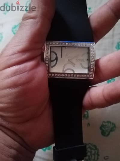ساعه نسائي جوفيال