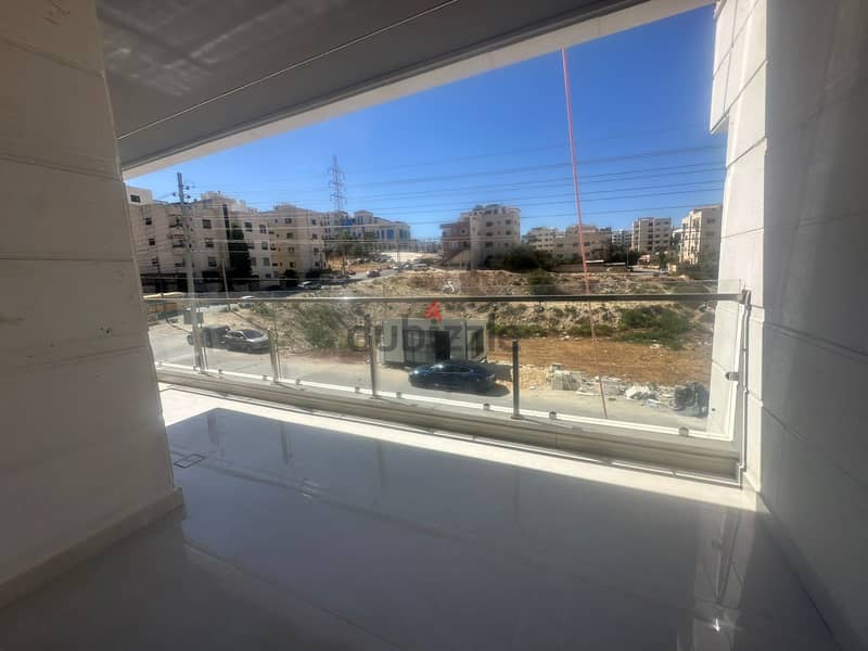 ثالث مع روف بس ب 66 الف لقطة عرض خاص 14