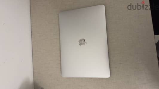 Macbook Air M1 silver 2020 13.3 Inch broken screen