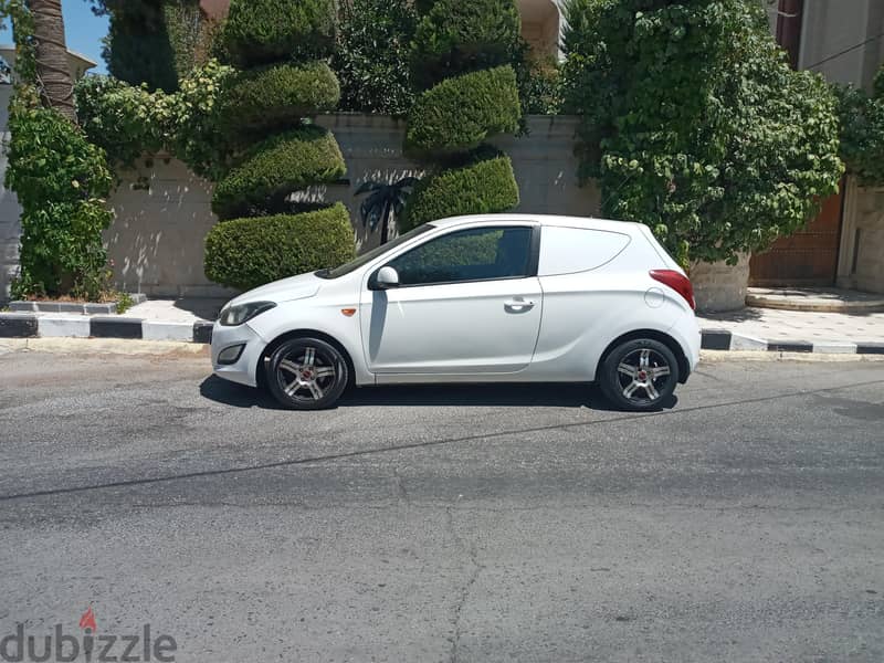 هيونداي i20  2014 للبيع 1