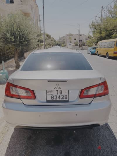 Mitsubishi Galant 2009