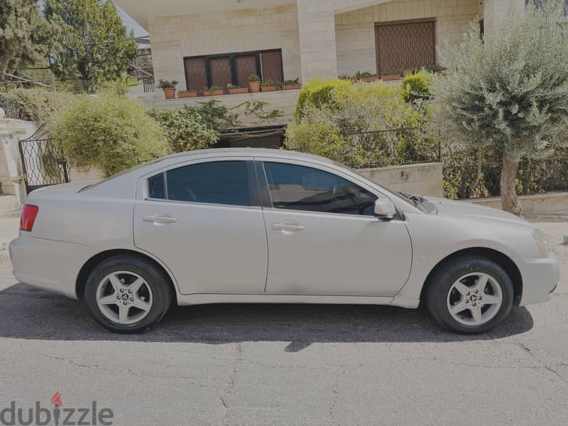 Mitsubishi Galant 2009 1