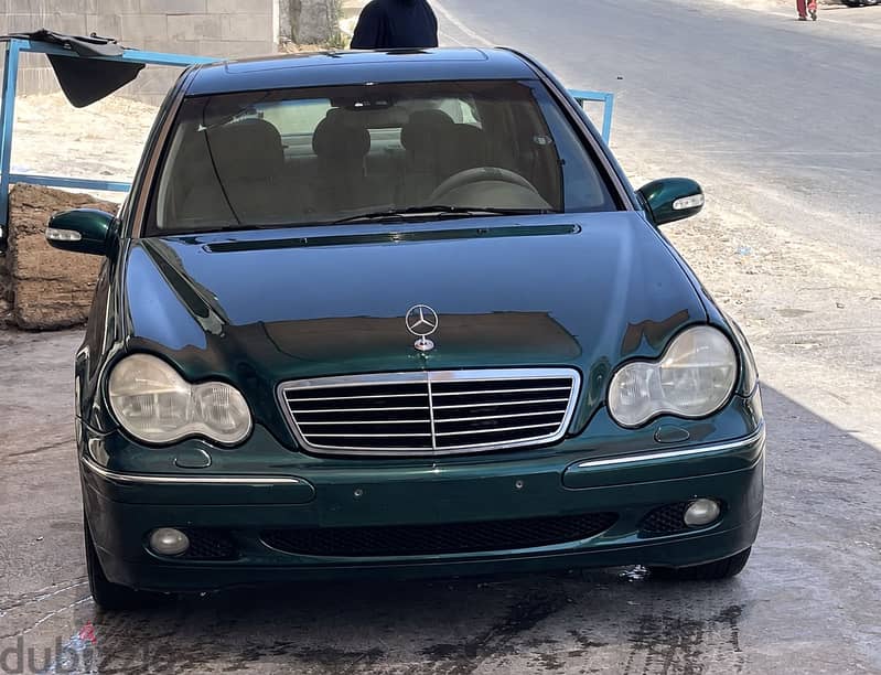 Mercedes-Benz C200 2001 1