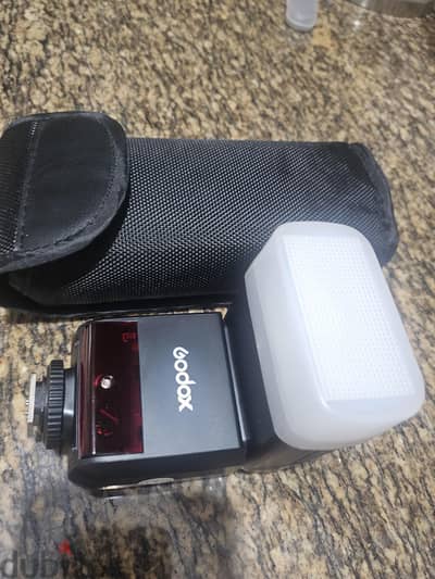للبيع فلاش Godox v350f