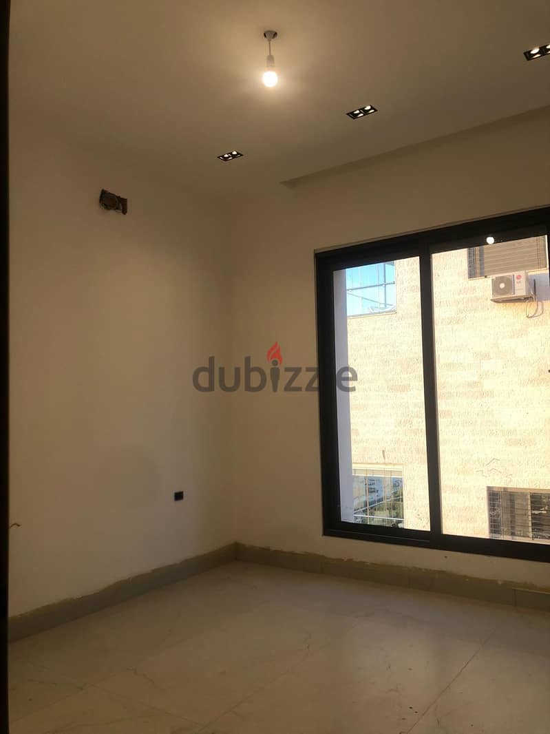 شقق ملوكية فاخرة للبيع في عبدون كريدور عبدون مساحات 275م 8