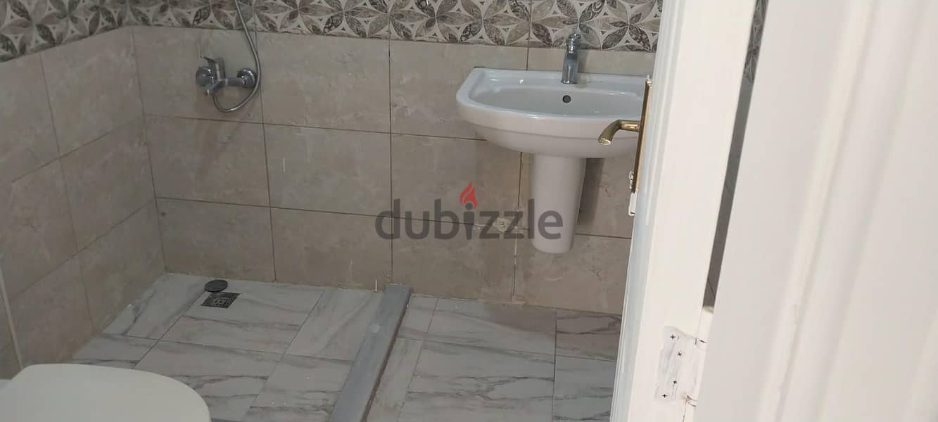 شقة للإيجار في السرو 2