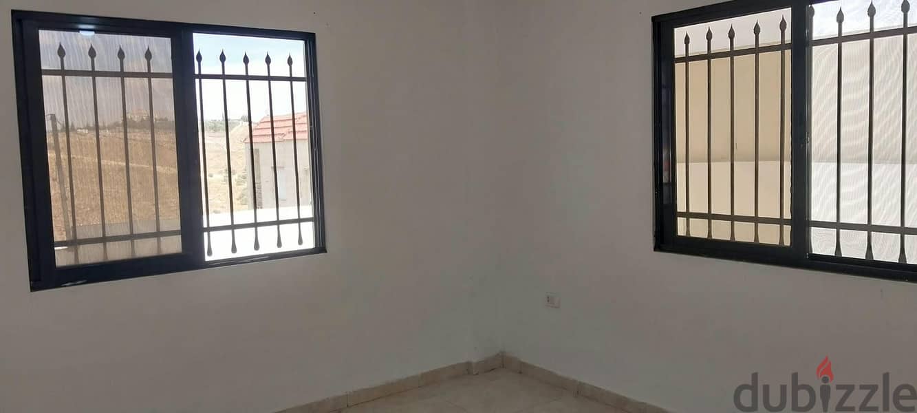 شقة للإيجار في السرو 6