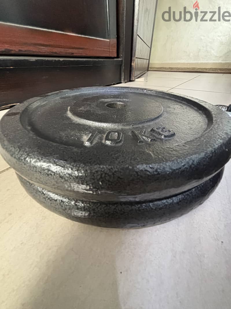 طقم اوزان 90KG السعر قابل للتفاوض بشكل ممتاز 2