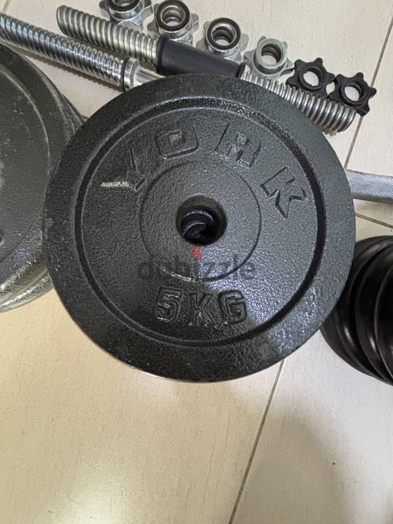 طقم اوزان 90KG السعر قابل للتفاوض بشكل ممتاز 3