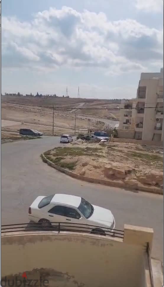 شقه ثلاث غرف نوم في مدينه المجد بالزرقاء  بسعر مغري ‏جدا 8