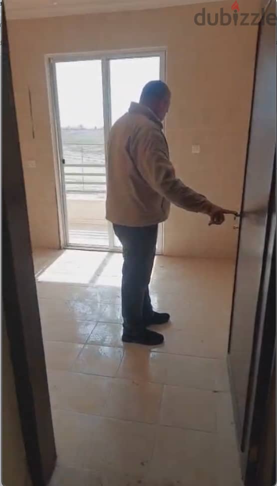 شقه ثلاث غرف نوم في مدينه المجد بالزرقاء  بسعر مغري ‏جدا 9