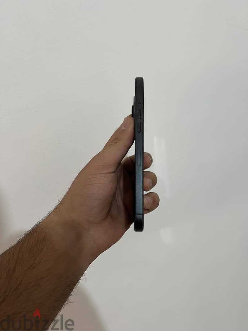 آبل - آيفون 15 برو ماكس 3