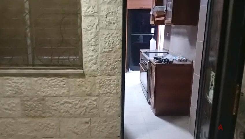 شقه للبيع او للاجار اربد مجمع عمان الجديد قرب المستشفى التخصصي 6